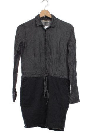 Рокля DKNY Jeans, Размер XXS, Цвят Сив, Цена 66,47 €