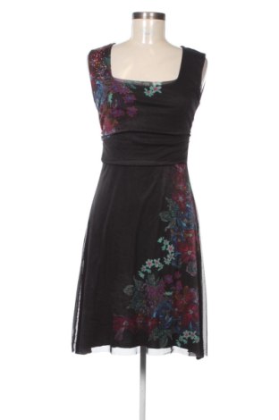 Ruha Desigual, Méret M, Szín Fekete, Ár 15 869 Ft