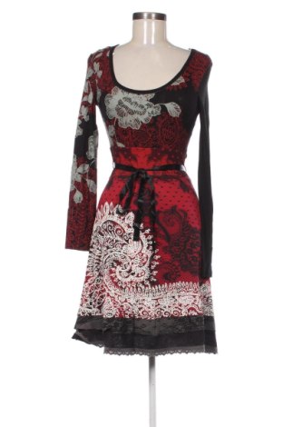 Рокля Desigual, Размер S, Цвят Многоцветен, Цена 41,91 €