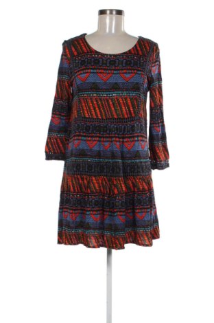 Рокля Desigual, Размер M, Цвят Многоцветен, Цена 41,91 €