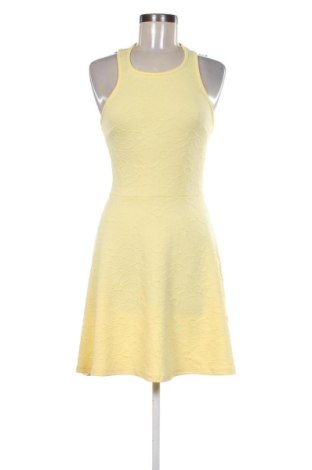 Рокля Fb Sister, Размер S, Цвят Жълт, Цена 19,94 €