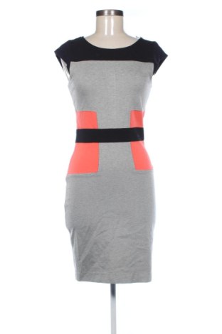 Рокля French Connection, Размер M, Цвят Многоцветен, Цена 41,99 €