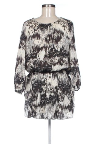 Sukienka Gina Tricot, Rozmiar S, Kolor Kolorowy, Cena 52,99 zł