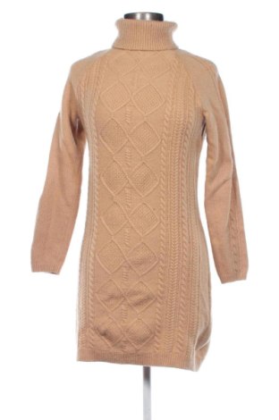 Рокля Guess, Размер M, Цвят Бежов, Цена 49,07 €