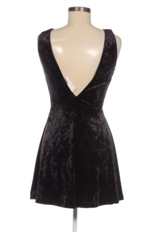 Рокля H&M Divided, Размер M, Цвят Черен, Цена 14,31 €