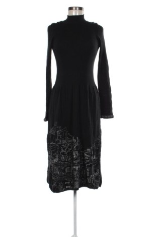 Рокля Ivko, Размер S, Цвят Многоцветен, Цена 42,00 €