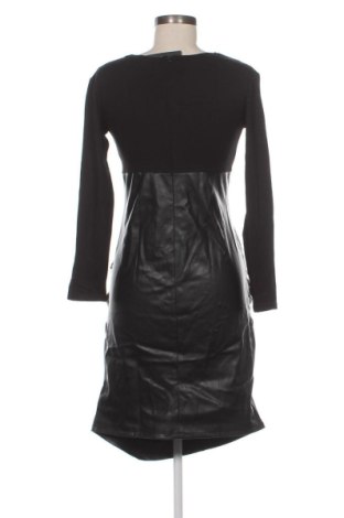 Φόρεμα Makadamia, Μέγεθος M, Χρώμα Μαύρο, Τιμή 66,99 €