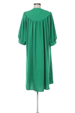 Kleid NEW COLLECTION, Größe 4XL, Farbe Grün, Preis € 18,99