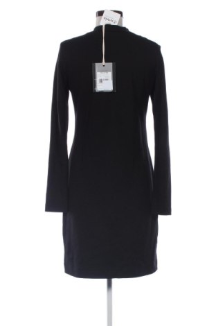 Рокля Negative, Размер M, Цвят Черен, Цена 37,40 €