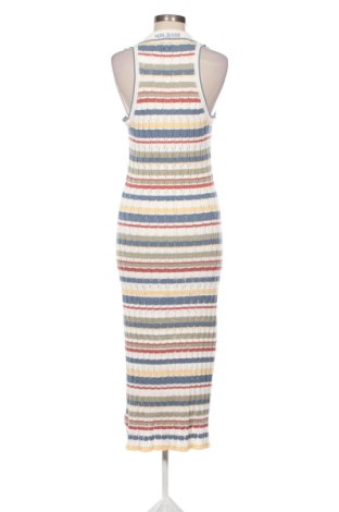 Рокля Pepe Jeans, Размер M, Цвят Многоцветен, Цена 41,91 €