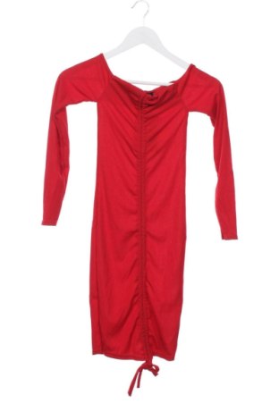 Φόρεμα Pretty Little Thing, Μέγεθος XS, Χρώμα Κόκκινο, Τιμή 31,65 €