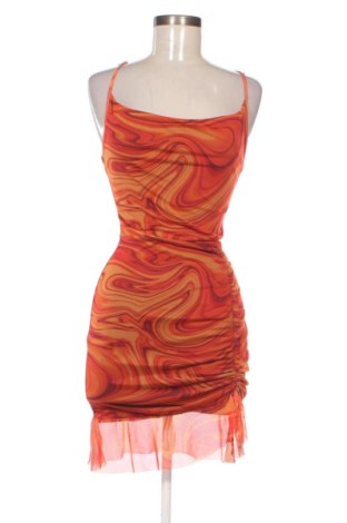 Kleid Pretty Little Thing, Größe S, Farbe Mehrfarbig, Preis 25,99 €