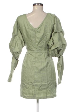 Рокля Pretty Little Thing, Размер M, Цвят Зелен, Цена 26,07 €