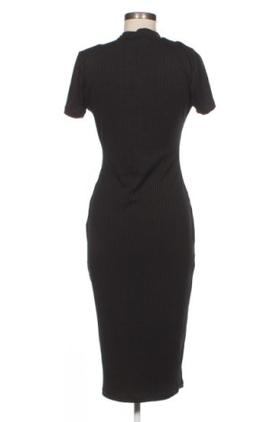Φόρεμα Pull&Bear, Μέγεθος M, Χρώμα Μαύρο, Τιμή 12,99 €