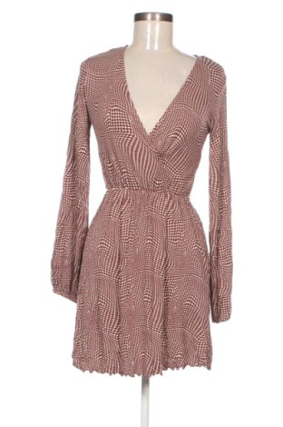 Sukienka Pull&Bear, Rozmiar S, Kolor Kolorowy, Cena 104,99 zł
