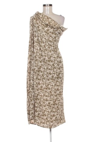 Рокля Reserved, Размер XL, Цвят Многоцветен, Цена 19,94 €