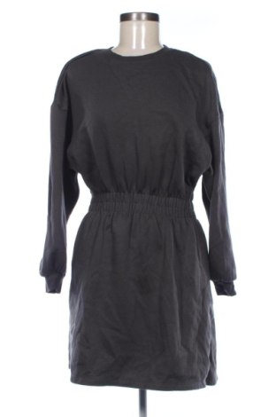 Рокля Reserved, Размер M, Цвят Сив, Цена 20,00 €