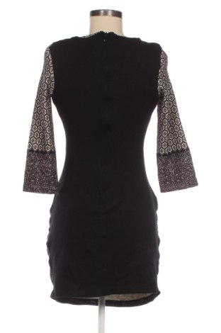 Φόρεμα Rinascimento, Μέγεθος M, Χρώμα Πολύχρωμο, Τιμή 14,99 €