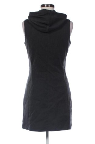 Šaty  S.Oliver, Velikost M, Barva Černá, Cena  693,00 Kč