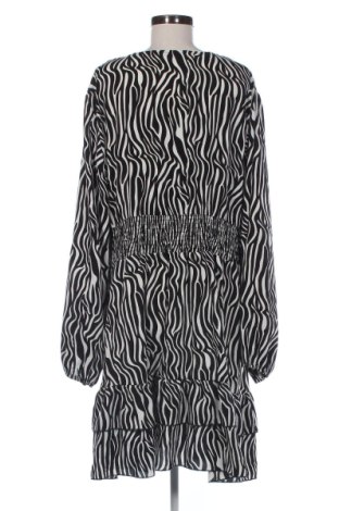 Kleid SHEIN, Größe 4XL, Farbe Mehrfarbig, Preis € 10,99