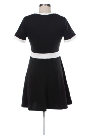 Φόρεμα SHEIN, Μέγεθος M, Χρώμα Μαύρο, Τιμή 20,00 €