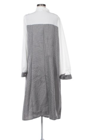 Φόρεμα SHEIN, Μέγεθος 3XL, Χρώμα Πολύχρωμο, Τιμή 24,55 €