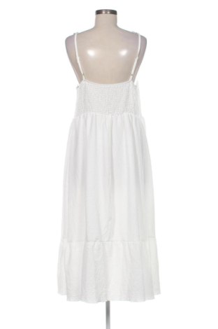 Kleid SHEIN, Größe 4XL, Farbe Weiß, Preis 25,99 €