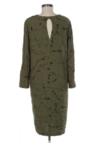 Рокля Selected Femme, Размер M, Цвят Многоцветен, Цена 26,86 €