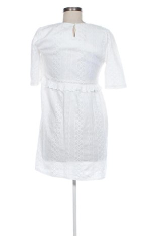 Ruha Senes, Méret L, Szín Fehér, Ár 6 349 Ft