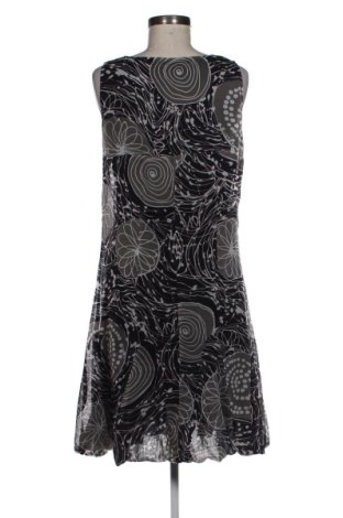 Рокля Signature, Размер L, Цвят Многоцветен, Цена 20,00 €