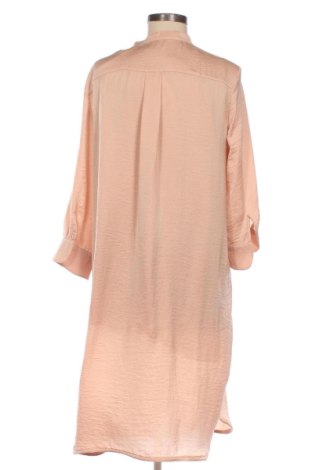 Рокля Sisley, Размер M, Цвят Пепел от рози, Цена 42,01 €