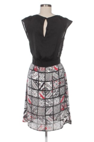 Рокля Sisley, Размер S, Цвят Многоцветен, Цена 50,00 €