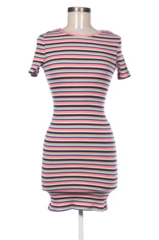 Рокля Stradivarius, Размер S, Цвят Многоцветен, Цена 20,00 €