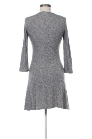 Kleid Stradivarius, Größe M, Farbe Mehrfarbig, Preis 24,55 €