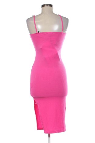 Kleid Trendyol, Größe M, Farbe Rosa, Preis 46,99 €