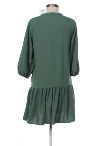 Рокля Trendyol, Размер M, Цвят Зелен, Цена 8,18 €
