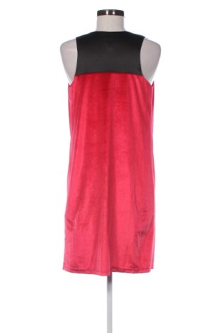 Kleid Tristan, Größe M, Farbe Rot, Preis 30,21 €
