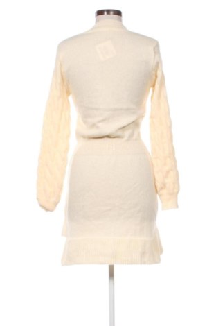 Ruha Unbranded, Méret L, Szín Ekrü
, Ár 8 264 Ft