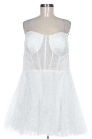 Φόρεμα Unbranded, Μέγεθος 5XL, Χρώμα Λευκό, Τιμή 30,00 €