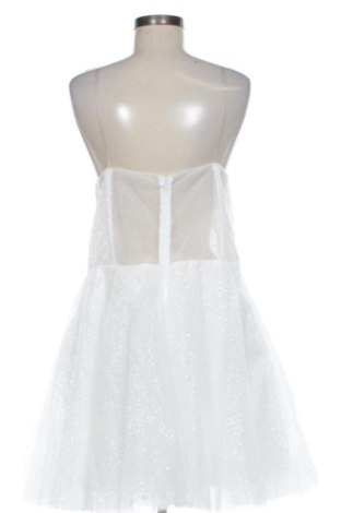 Φόρεμα Unbranded, Μέγεθος 5XL, Χρώμα Λευκό, Τιμή 30,00 €