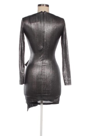 Рокля Unbranded, Размер S, Цвят Сребрист, Цена 30,00 €