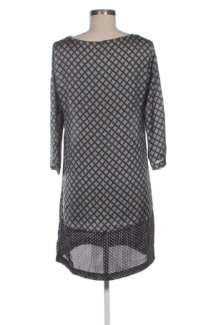 Kleid United Colors Of Benetton, Größe M, Farbe Mehrfarbig, Preis 31,99 €