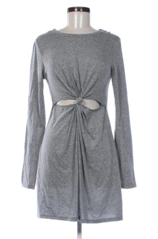 Рокля Urban Outfitters, Размер M, Цвят Многоцветен, Цена 24,44 €