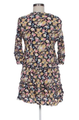 Рокля Vero Moda, Размер S, Цвят Многоцветен, Цена 14,31 €