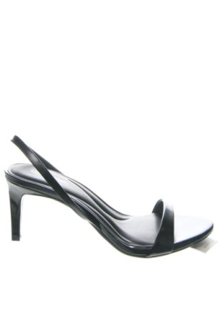Сандали Calvin Klein, Размер 37, Цвят Черен, Цена 85,89 €, #135864795
