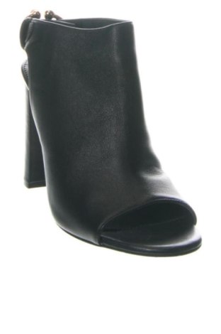 Sandały GiAnni, Rozmiar 38, Kolor Czarny, Cena 278,64 zł