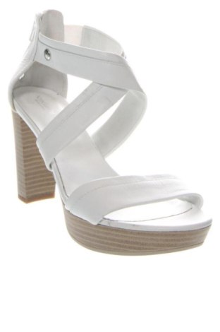 Сандали Nero Giardini, Размер 38, Цвят Бял, Цена 84,00 €