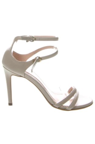 Сандали Unbranded, Размер 37, Цвят Бежов, Цена 47,57 €