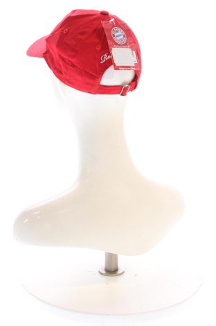 Čiapka  FC Bayern Munchen, Farba Červená, Cena  27,95 €