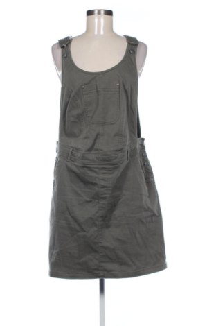 Latzkleid Janina, Größe XL, Farbe Grün, Preis 20,00 €